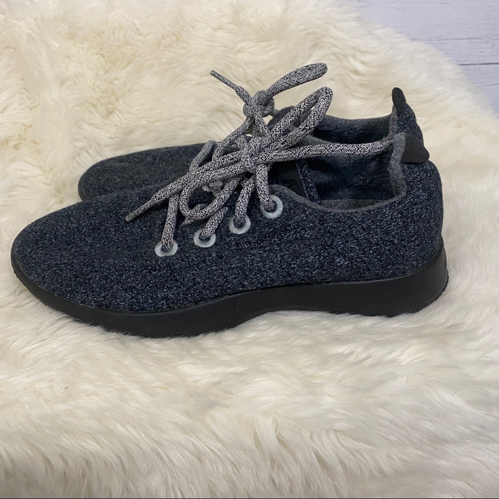Allbirds - Picture 2 of 5